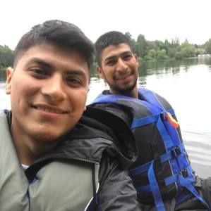 Meet your Posher, Felix obed